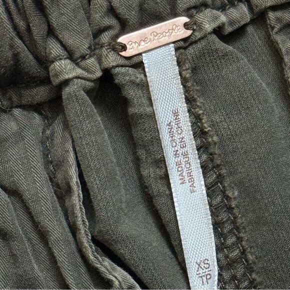 Free People Margate Dried Rosemary Green Corduroy Slouchy High Rise Pants XS - Picture 10 of 12